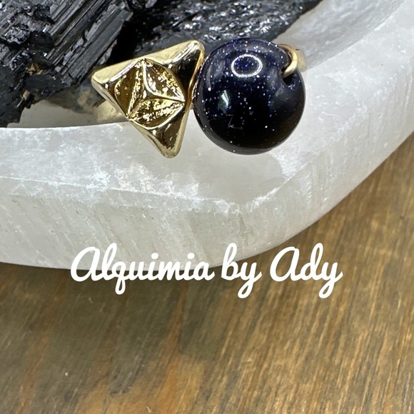 Handmade Gold sandstone wire wrapped chunky ring - Picture 1 of 4